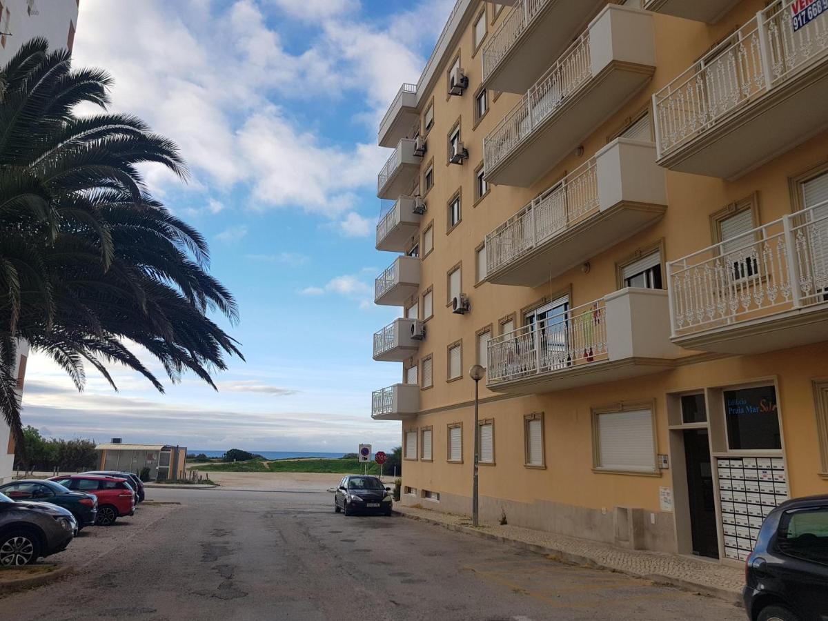 Armacao De Pera Praia Mar Sol Exterior photo